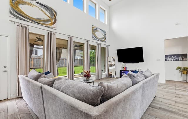 9128  Red Pony Dr, San Antonio, TX 78254 — photo 14