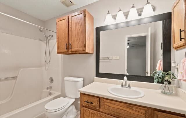 11136  El Sendero Unit 2, San Antonio, TX 78233 — photo 15