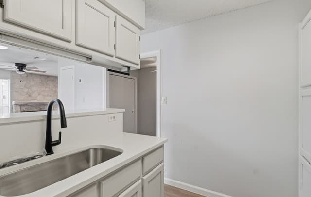 4107  Medical Dr Unit 6107, San Antonio, TX 78229 — photo 12