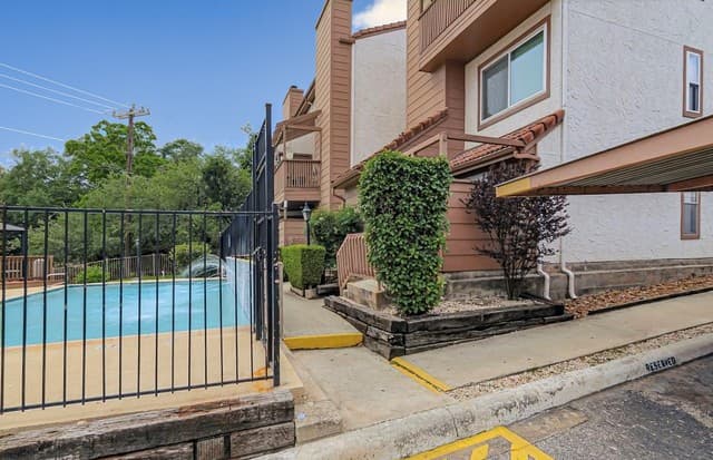 4107  Medical Dr Unit 6107, San Antonio, TX 78229 — photo 17