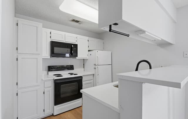 4107  Medical Dr Unit 6107, San Antonio, TX 78229 — photo 9