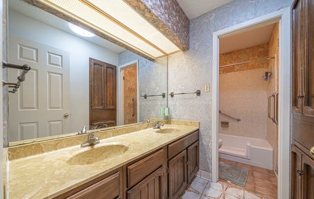 7230  Trace Buckle, San Antonio, TX 78240 — photo 24