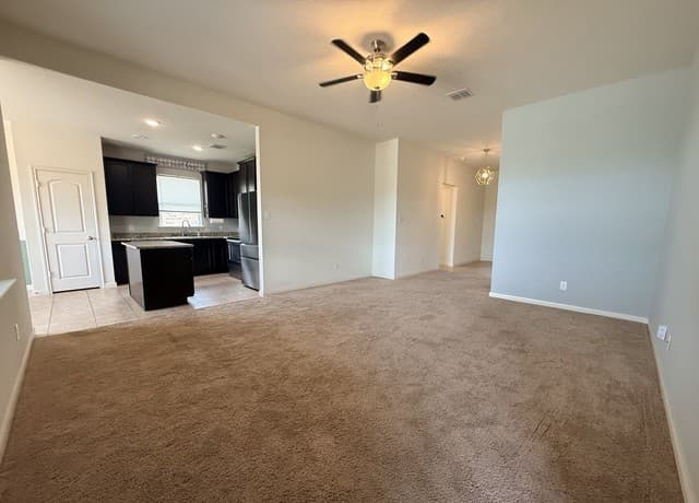 242  Azalea Way, New Braunfels, TX 78132 — photo 4
