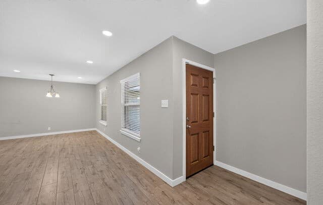 10007 Astronaut Dr, San Antonio, TX 78217 — photo 10