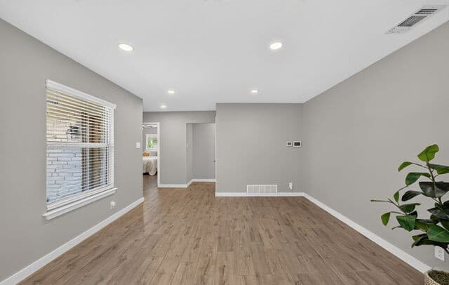 10007 Astronaut Dr, San Antonio, TX 78217 — photo 7