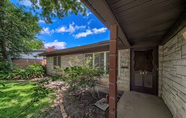 247 Tophill