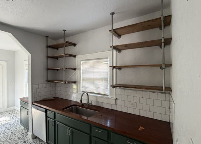 703 Avant, San Antonio, TX 78210 — photo 4