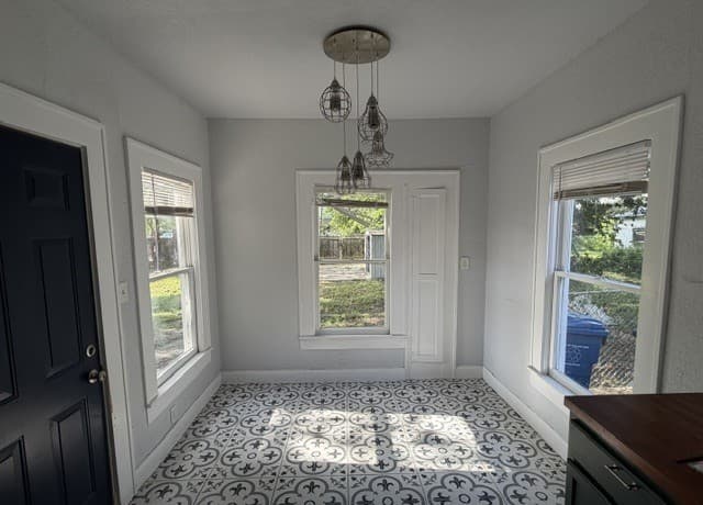 703 Avant, San Antonio, TX 78210 — photo 6