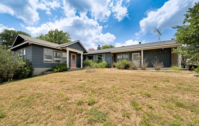 270  Briarwood Cir, Bandera, TX 78003 — photo 14