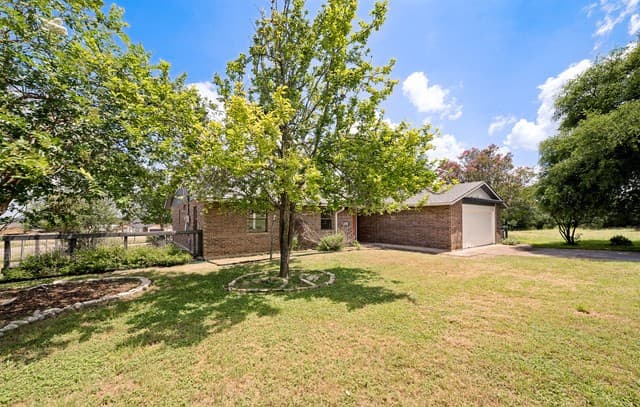 270  Briarwood Cir, Bandera, TX 78003 — photo 22