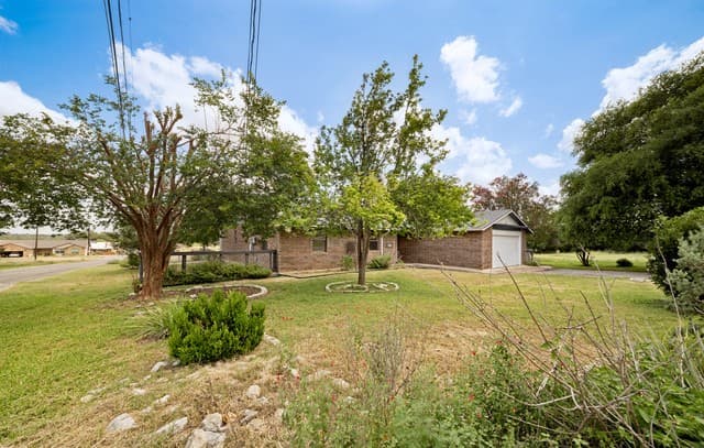 270  Briarwood Cir, Bandera, TX 78003 — photo 23