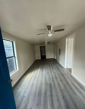 1623  Montezuma St, San Antonio, TX 78207 — photo 2