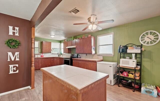710  Storey, Cotulla, TX 78014 — photo 13