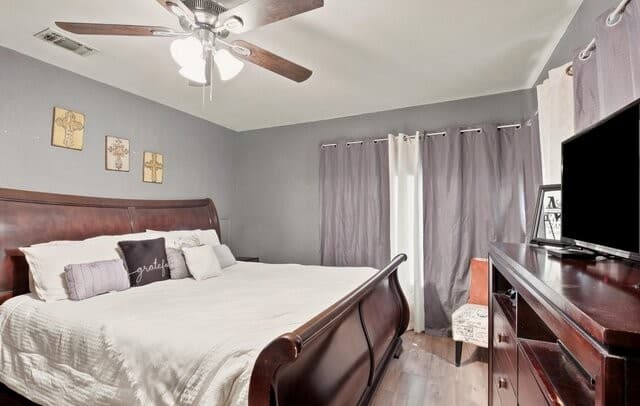 710  Storey, Cotulla, TX 78014 — photo 16