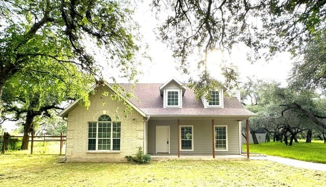 1591  County Road 320, Floresville, TX 78114 — photo 2