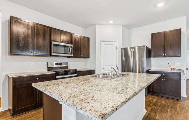 10512  Gala Blvd, San Antonio, TX 78252 — photo 6