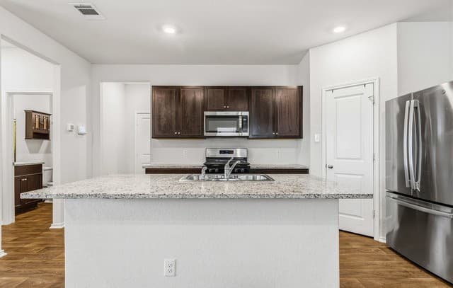 10512  Gala Blvd, San Antonio, TX 78252 — photo 7