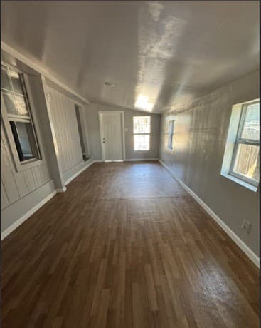 1111  Delgado St, San Antonio, TX 78207 — photo 2