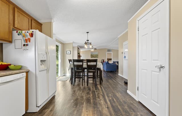 111  Longhorn Rd, Stockdale, TX 78160 — photo 11