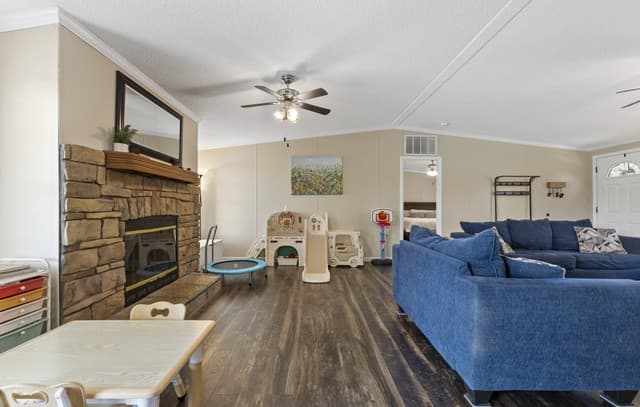 111  Longhorn Rd, Stockdale, TX 78160 — photo 13