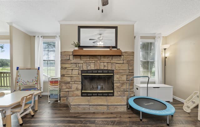 111  Longhorn Rd, Stockdale, TX 78160 — photo 15