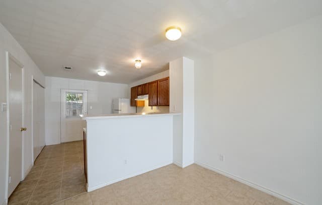 107  Autumn Pass Unit 107, San Antonio, TX 78245 — photo 13