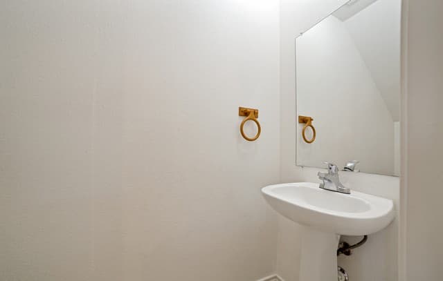 107  Autumn Pass Unit 107, San Antonio, TX 78245 — photo 18