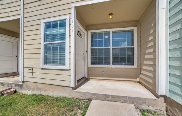 107  Autumn Pass Unit 107, San Antonio, TX 78245 — photo 25