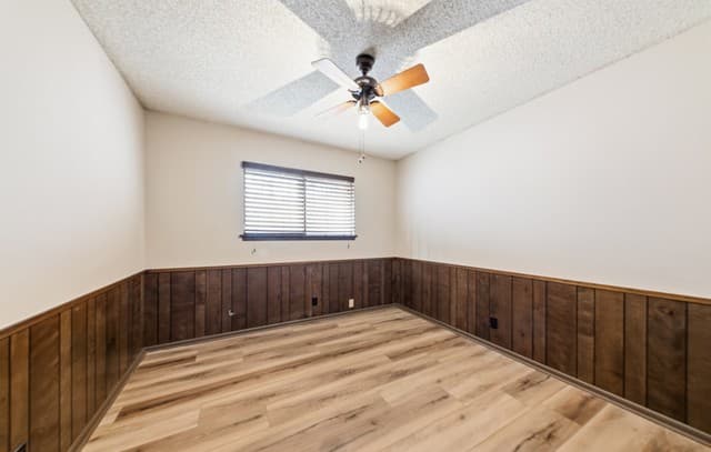 323 Madrid, Universal City, TX 78148 — photo 24