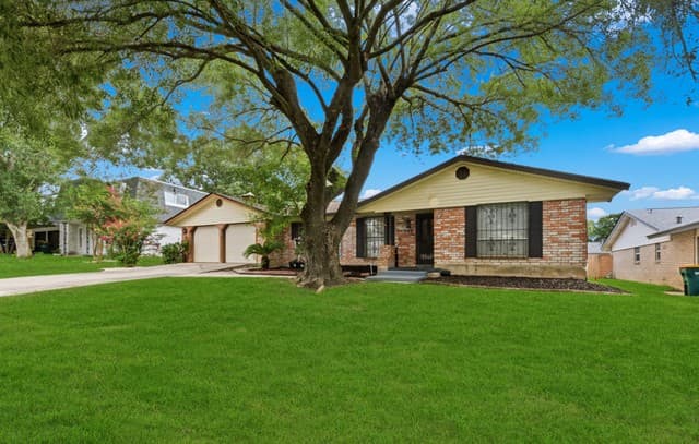 323 Madrid, Universal City, TX 78148 — photo 3