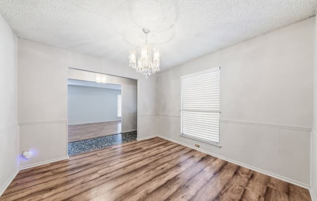 323 Madrid, Universal City, TX 78148 — photo 9