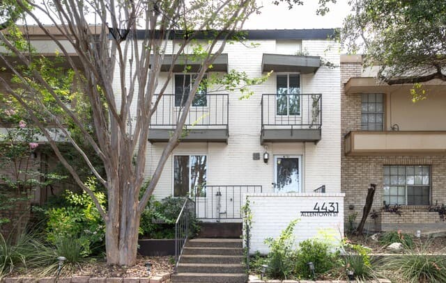 4431 Allentown St Unit 4431