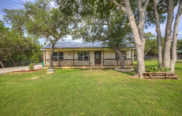 1840 Rustic Oak Ln