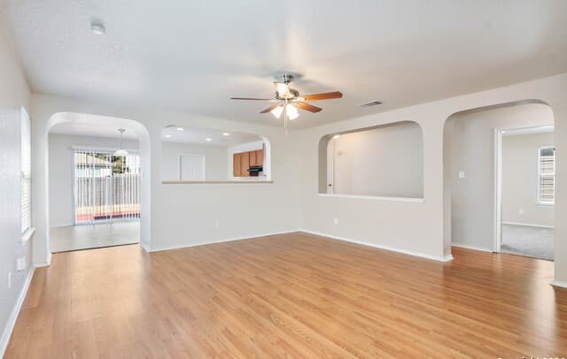 1531  Ambush Crk, San Antonio, TX 78245 — photo 3