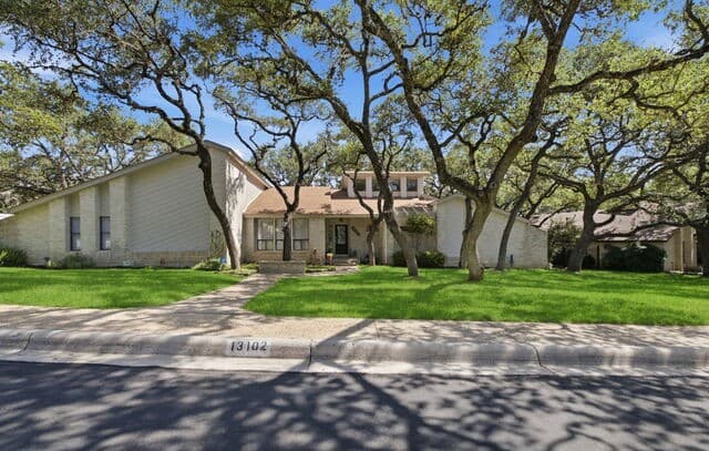 13102 Hunters Ledge