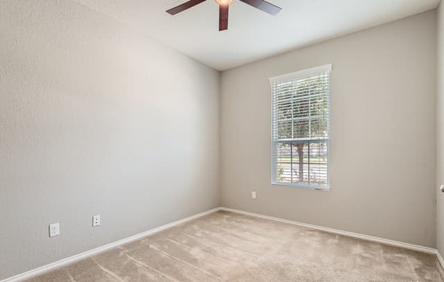 13927  Laurel Branch, San Antonio, TX 78245 — photo 6