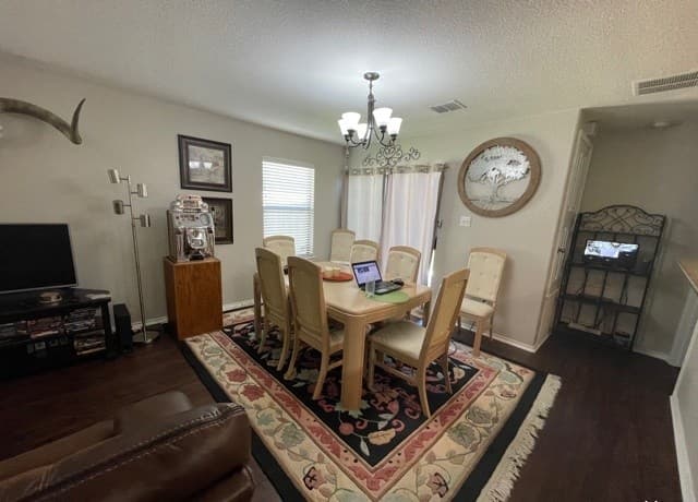10210  Dixon Wood, San Antonio, TX 78245 — photo 6