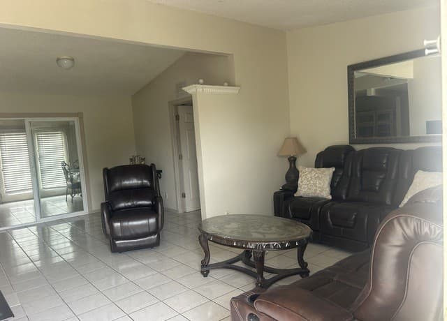 7531  Alpine Valley Dr, San Antonio, TX 78242 — photo 8