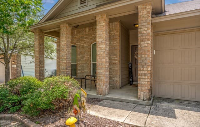 107  Finch Knl, San Antonio, TX 78253 — photo 2