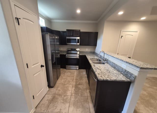 6306  Luglio Lane Unit 104, San Antonio, TX 78233 — photo 9