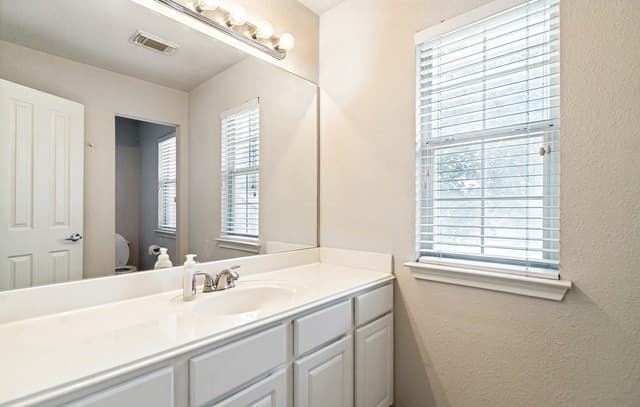 711 Turtle Hl, San Antonio, TX 78260 — photo 18