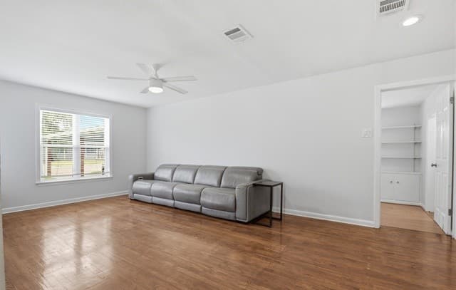 511  Lovera Blvd, San Antonio, TX 78212 — photo 5