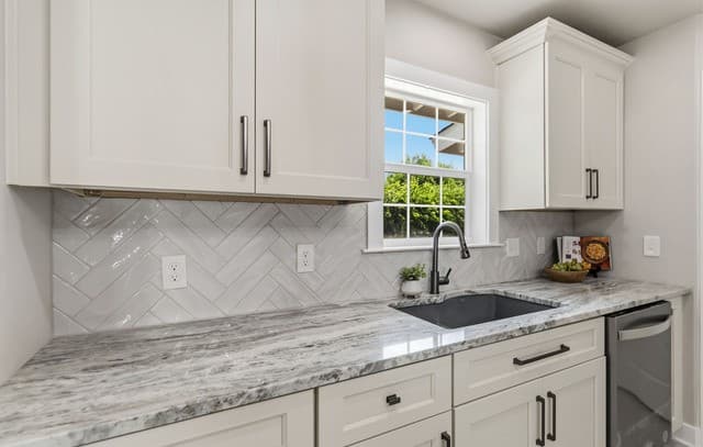 225  Arvin Dr, Terrell Hills, TX 78209 — photo 10