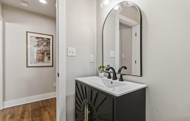 225  Arvin Dr, Terrell Hills, TX 78209 — photo 16