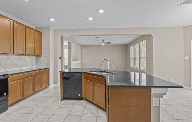 111  Kyle Cv, Universal City, TX 78148 — photo 16