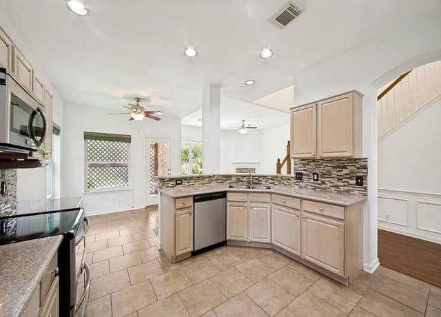 1322 Arrow Hl, San Antonio, TX 78258 — photo 11