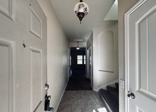 7102  Hibiscus Fls, San Antonio, TX 78218 — photo 2