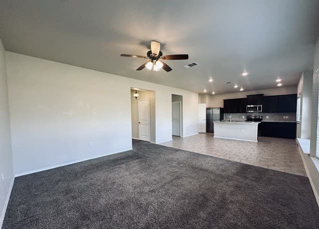 7102  Hibiscus Fls, San Antonio, TX 78218 — photo 4