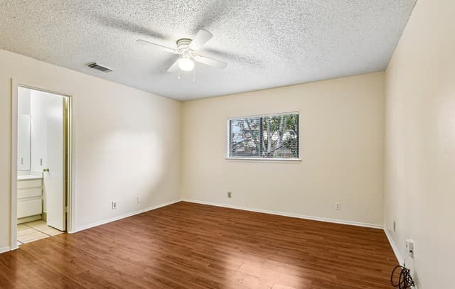 8142 Manderly Pl