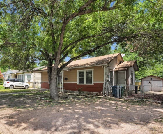 317  Frost St, San Antonio, TX 78201 — photo 3